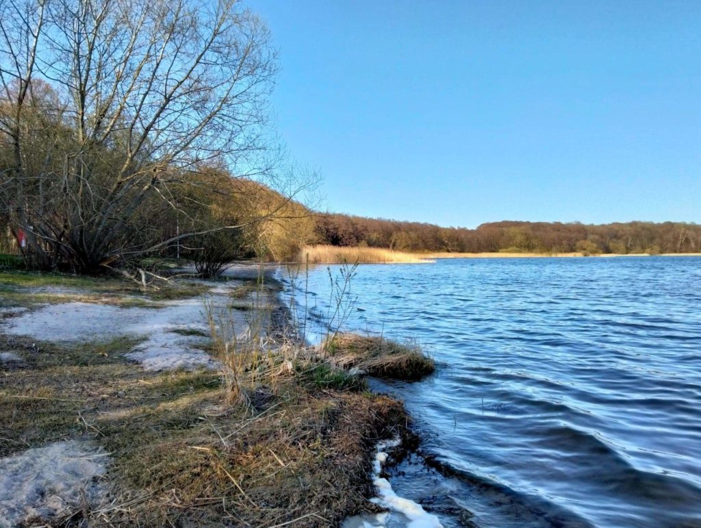 The beach at the lake Tylstrup Sø